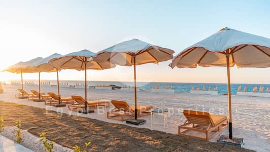 Chalet for sale: 5% down payment, 10-year installment plan, first row on the lagoon.