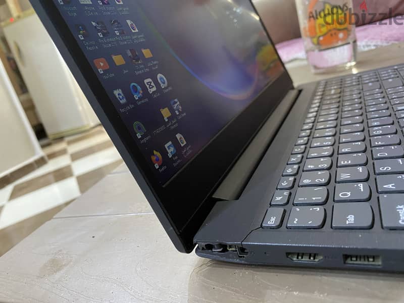 Lenovo V15 1