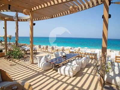 Chalet for sale: 5% down payment, 10-year installment plan, first row on the lagoon.