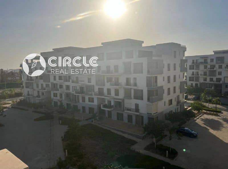 شقة بـ٣ غرف نوم في ايست تاون، صورة ٩ من ١٠