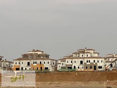 Ready Quattro 252 m² biggest land area Fully Finished  for Sale in City Gate New Cairo