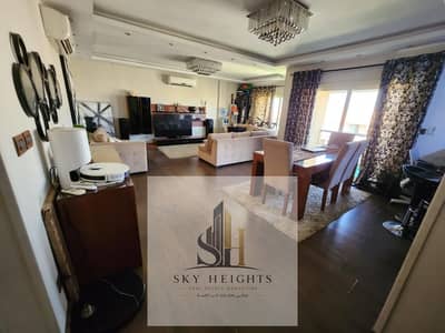 Apartment for sale in Rehab City, prime location near all services, fully special-finished, 4th floor with elevator, at a great price.