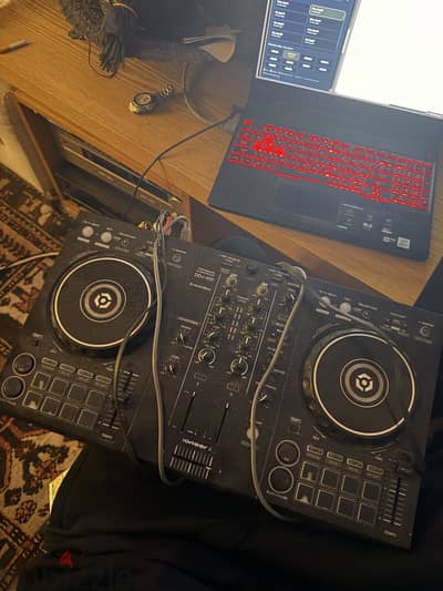 DJ tool & studio equipment