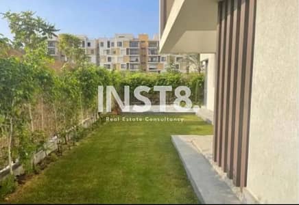 Apartment with Garden Finishing with Kitchen and ACs  in Eastown