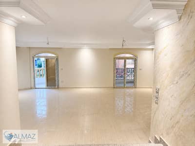 Unfurnished 220 sq m apartment for rent in the Second Villas District, Fifth Settlement, near North 90th Street.