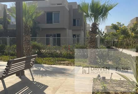 بالتقسيط استلام فوري توين هاوس لاند سكيب فيو للبيع في ذا كراون بالم هيلز The Crown Palm Hills جولف اكستينشن 6اكتوبر الجيزه