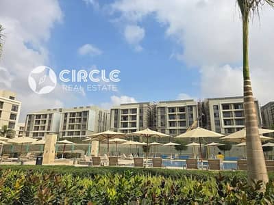 شقة أرضي بحديقة فاخرة للبيع في فيفتت سكوير - المراسم (Fifth Square)