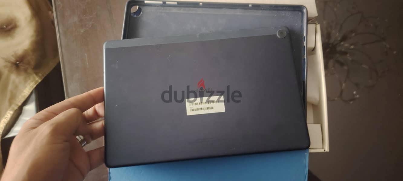 HUAWEI MATE PAD T بالكرتونه 4