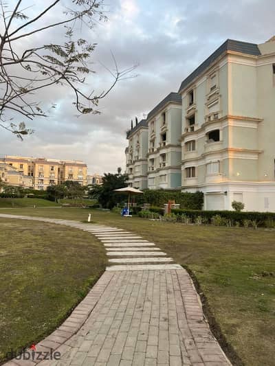 2 Bedrooms Apartment for Sale in Prime Location Mountain View Hyde Park New Cairo