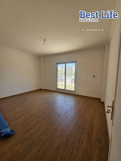 شقة للبيع بالرحاب 2 | المرحلة السابعة | أرضي بجاردن 215م + 65 م جاردن | 3 غرف | 3 حمامات | فيو جاردن | أول سكن | 13.5 مليون