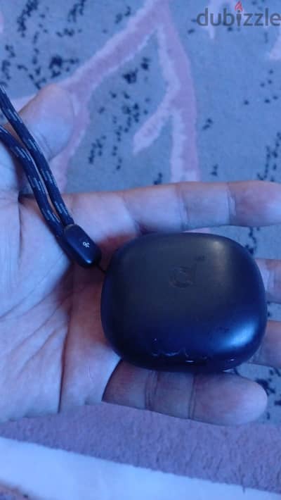 علبة سماعات R