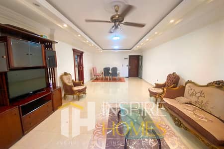 Licensed furnished apartment for rent – reception with a partial sea view