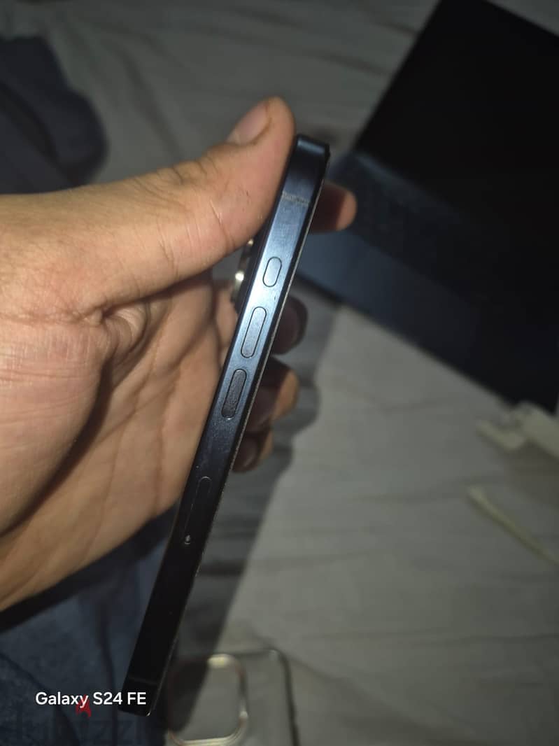 IPHONE 15 pro 256 1