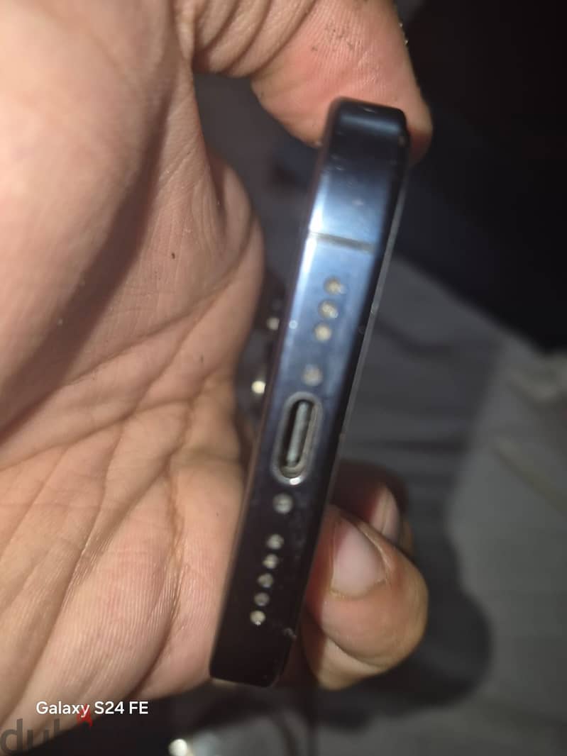 IPHONE 15 pro 256 7