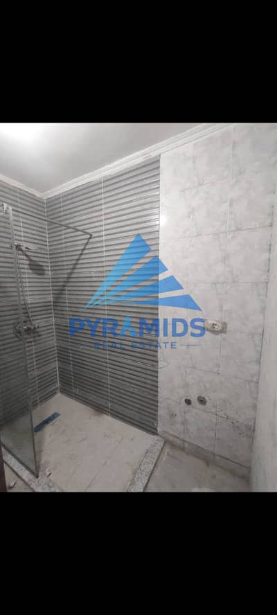 Apartment for Rent in Madinaty B6 – New Lease Law  A spacious 131 sqm unfurnished apartment for rent in Madinaty B6 – Group 63, featuring an excellent