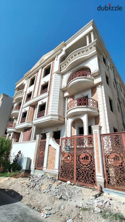 Apartment for sale, ready for immediate handover, 152 sqm, North-East facing, located in a prime area.