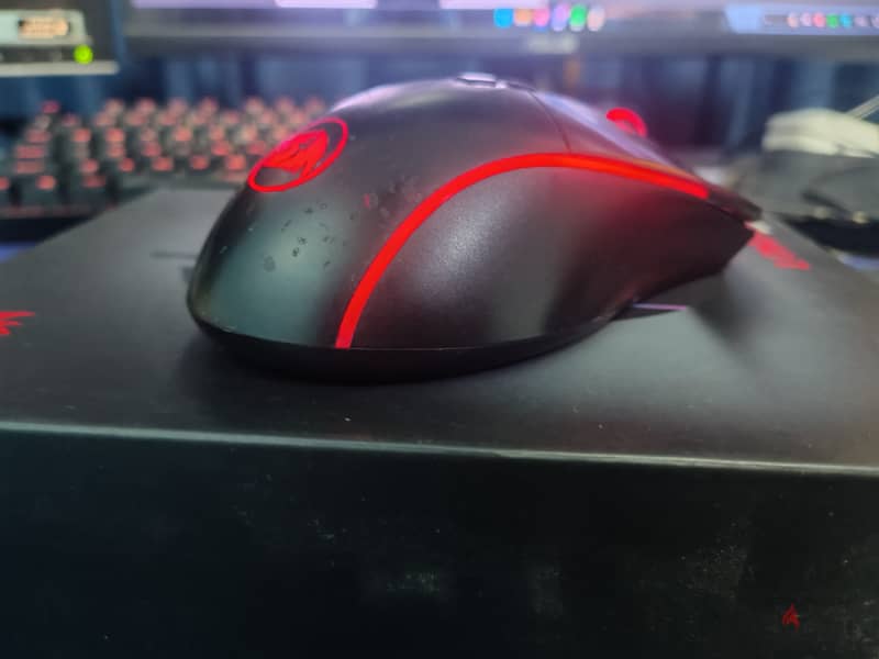 Redragon LONEWOLF2 M721-PRO 1