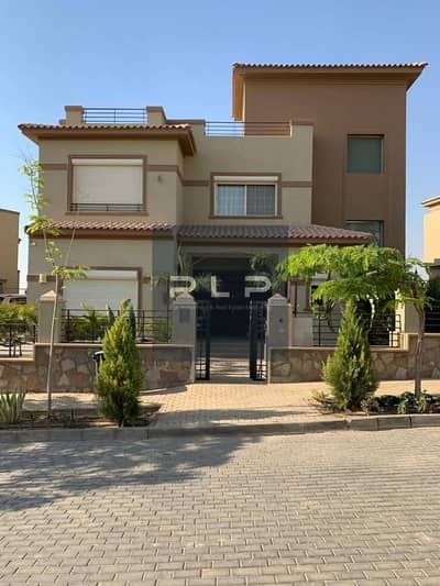 Fully finished standalone villa, ready to move, at a fantastic price in the Katameya Hills compound.