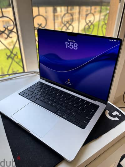 MacBook M3 Pro 14 inch