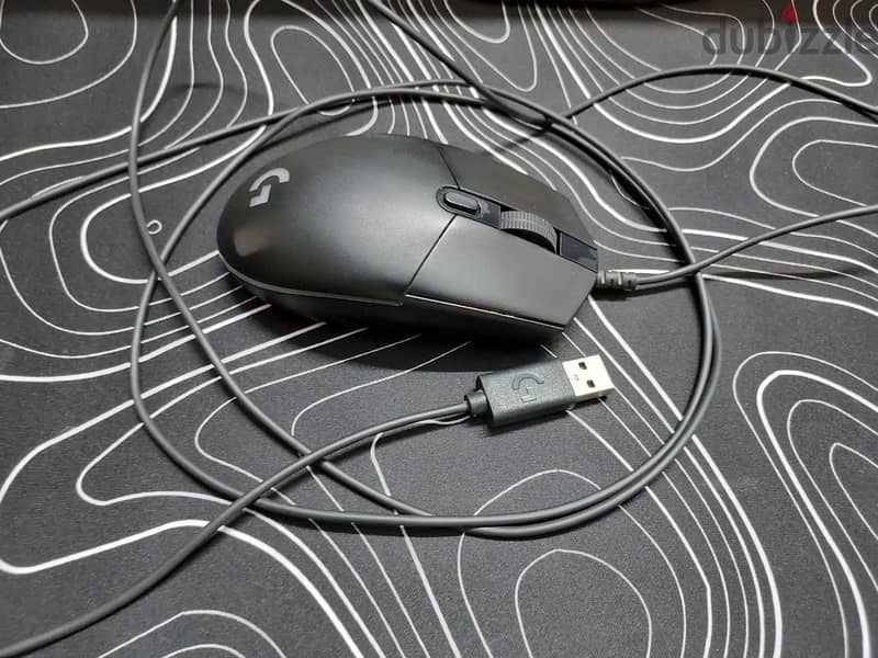 Logitech G102 (Used - Good Condition) 1