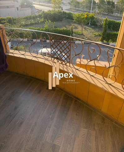 Don't miss this! Villa for sale in Al Obour, 4th District, El Thawra St, 600 sqm, basement + ground + first floor, 4 apartments ultra super lux finish