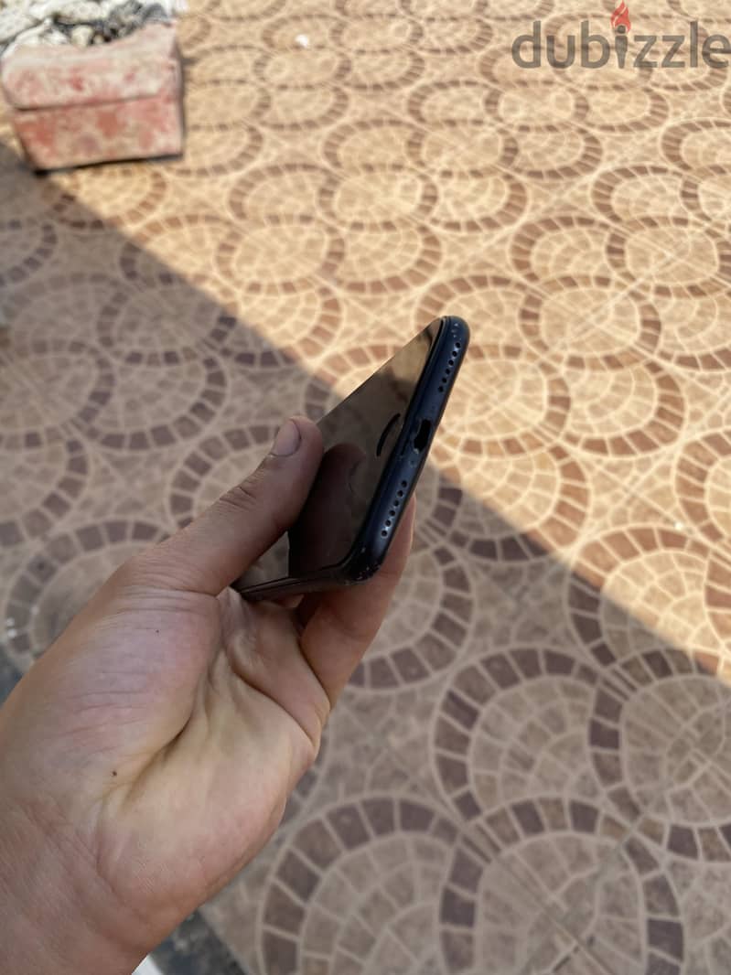 Apple - iPhone 7 2