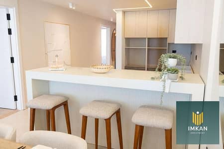 Chalet for sale in Jali Village, North Coast—directly on the sea—with super-lux finishing and a 350,000 down payment; installment plan available over