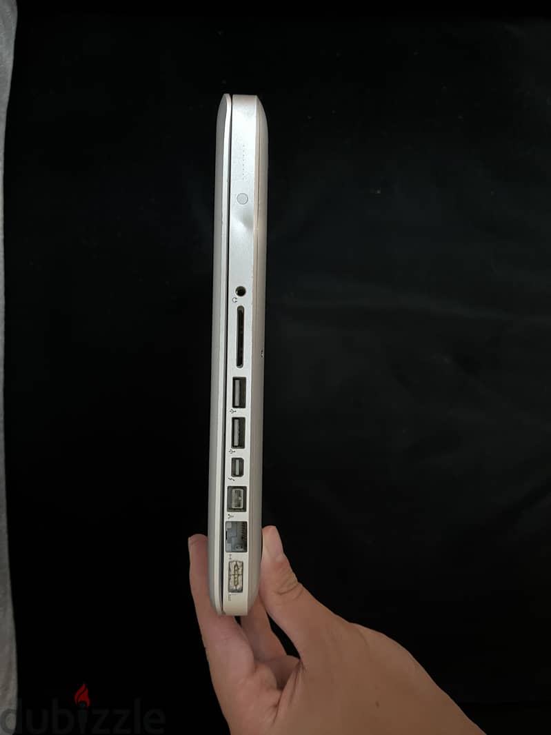MacBook 1