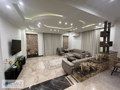 Furnished 200 sqm fully air-conditioned apartment for rent in Al Narges 7 Villas, Fifth Settlement, very close to South 90th Street.