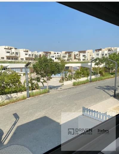 اقل سعر توين هاوس متشطب بالكامل للبيع في كمبوند سولايا Soleya Compound بجوار نيو جيزه 6اكتوبر الجيزه