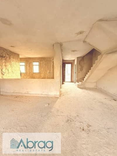 For sale, middle townhouse, 181 sqm, 3 rooms, immediate receipt, in VYE SODIC Zayed Compound