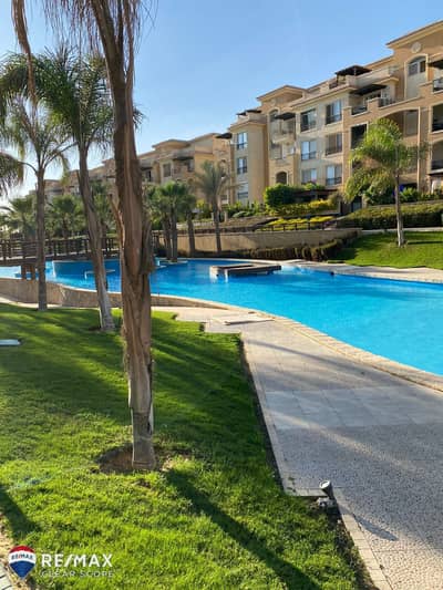لقطة للبيع في تلال إيست | Sky Villa 282م + Roof 28م | مقدم 6 مليون