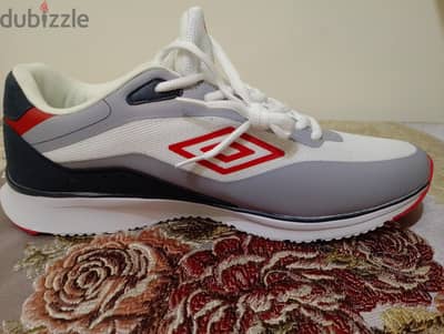 Umbro جزمة   size 45