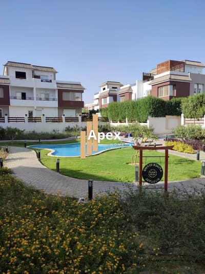 Villa for sale in Rock Villa Compound, 5th District, Al Obour, area 255 sqm — an opportunity you won't find again! Ground + first + roof, half finishi