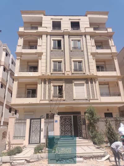 Apartment for sale 188m immediate delivery premium location in Al-Andalus, Fifth Settlement steps from Taseen street and Mohamed Naguib axis and near the service area residence building and there is an elevator