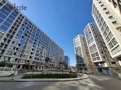 Apartment for sale in Compound One Qatamiya 110 meters half-finished landscape view panoramic facade
