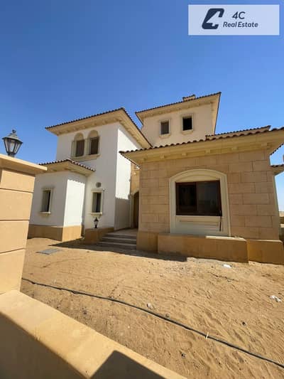 فيلا 425 متر للبيع في سيتي جيت التجمع الخامس جنب ميفيدا فيو جولف علي تابة عالية City gate | استلام فورى