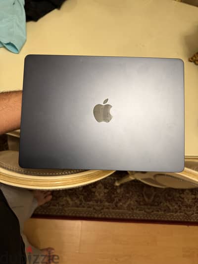 MacBook air M3 2024