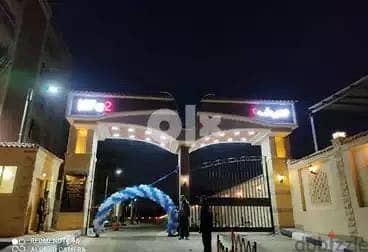 شقة بسعر كويس جدا فالتجمع الخامس امام هايد بارك
