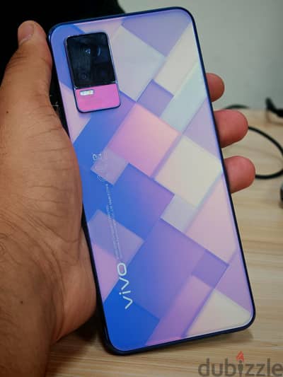 Vivo V21E معاه العلبة فقط