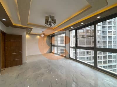 Front 160sqm apartment fully finished + parking