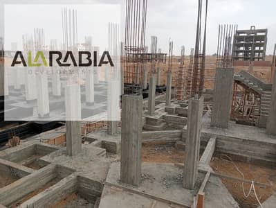 شقه للبيع بإطلالة بحرية مفتوحة على الجاردن (دبل فيو) تمنحك الخصوصية والهدوء وإحساسًا دائمًا بالاتساع.