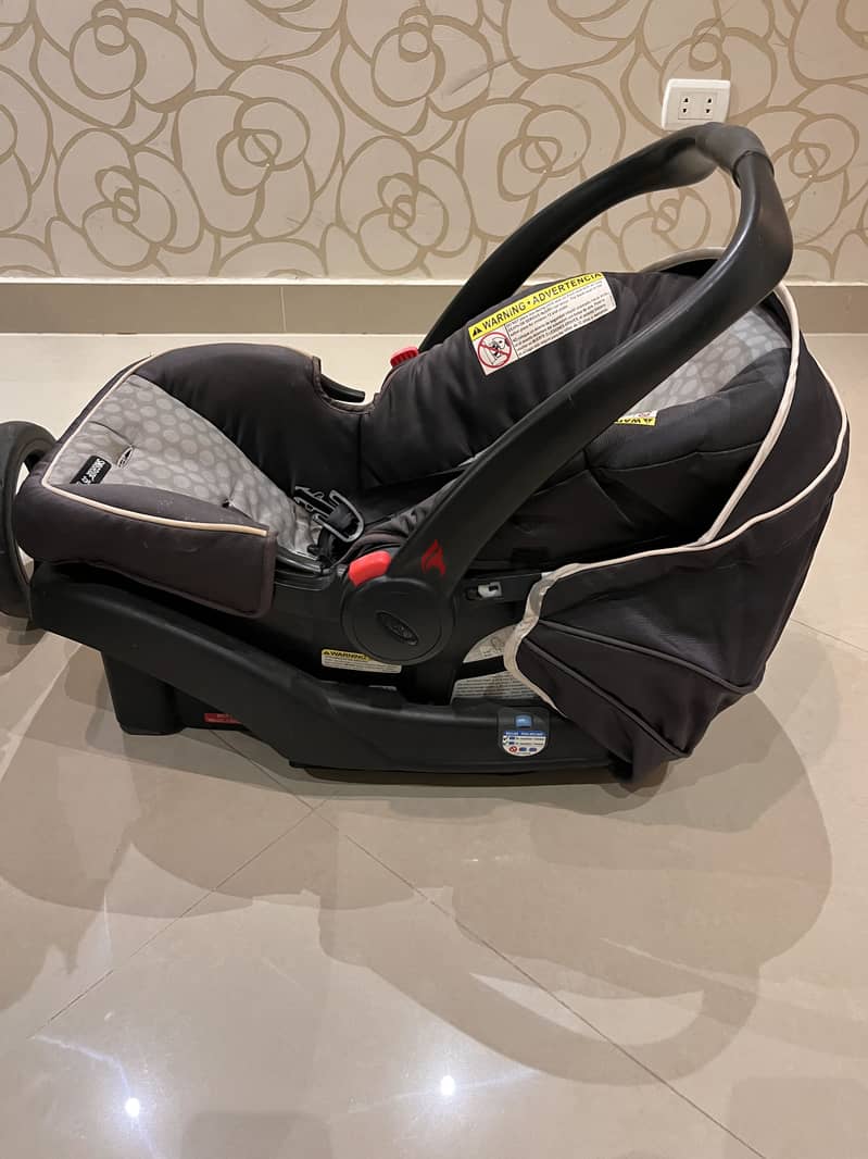 Graco Stroller and Car Seat 6