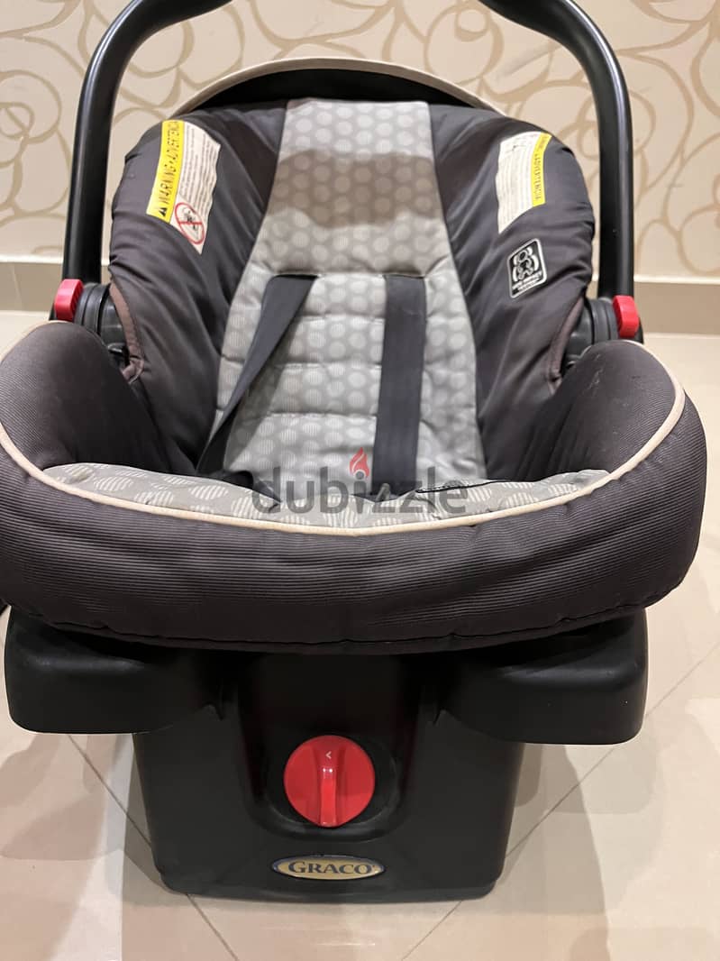 Graco Stroller and Car Seat 10