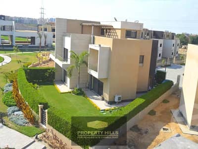Fully finished penthouse with an open view of the landscape ready for delivery next to Palm Hills and Swan Lake Hassan Allam