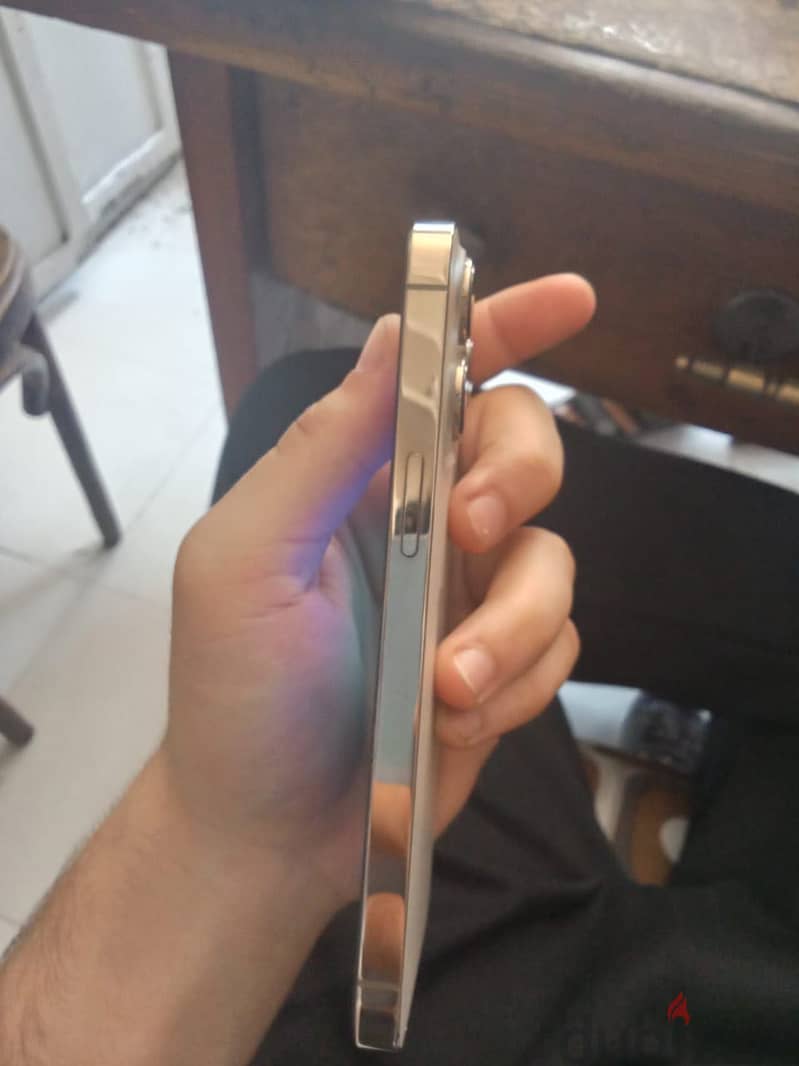 Apple - iPhone 13 Pro 2