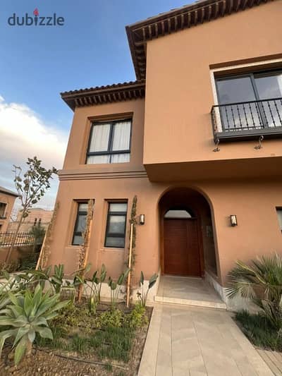 دوبلكس ريسيل للبيع 225م بجاردن 70م | استلام فوري في فيلدج ويست Village West