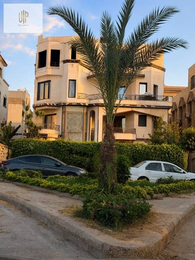 Apartment for sale in the second district – Fifth Settlement near Jamal Abdel Nasser Axis and 90