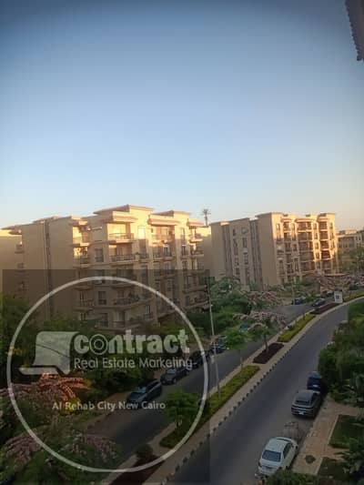 224m² apartment for rent in Al Rehab at a great price, directly from the owner.