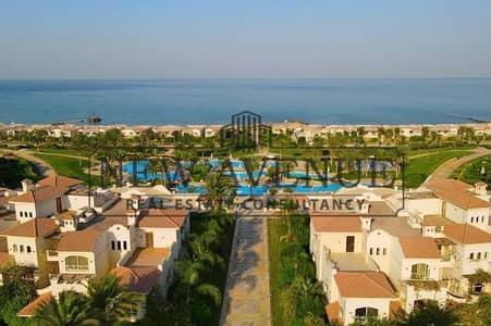 Chalet ground for sale in la vista 3 el Sokhna 1st row full sea view fully finished